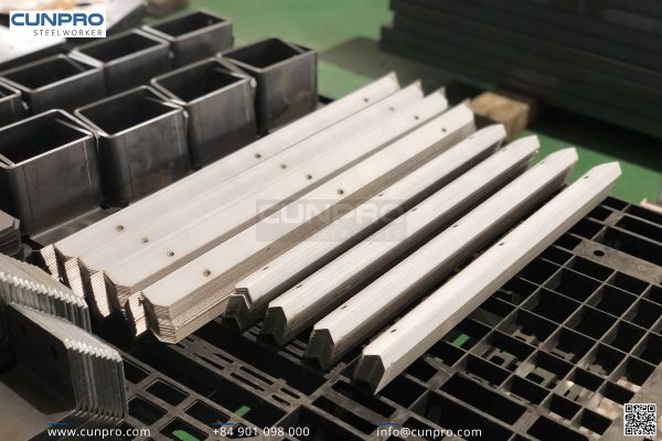 gia công kim loại tấm chính xác
