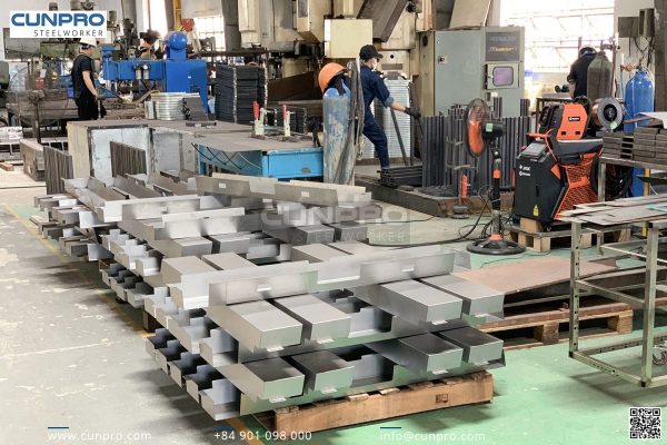 Gia công theo yêu cầu