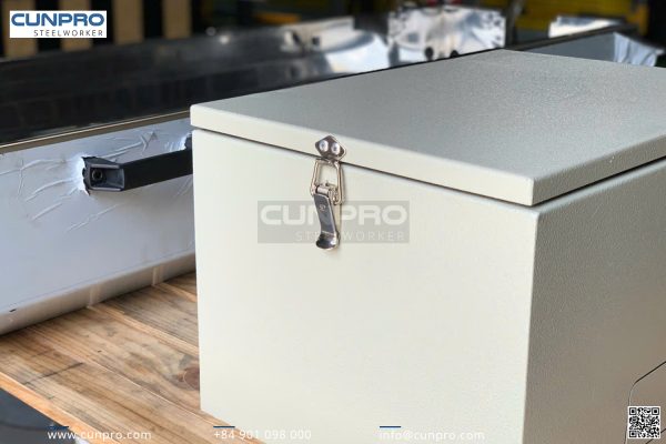 Gia công tủ sắt